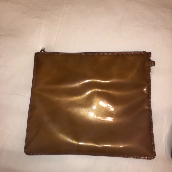 Authentic CHANEL CC Logo Patent Leather Perforated Large tote & Pouch 2Pc Set - Picture 8 of 17